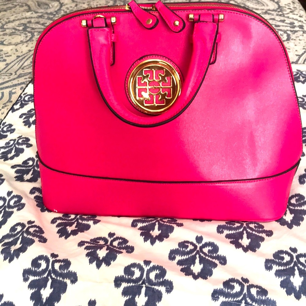 Fuschia hand bag